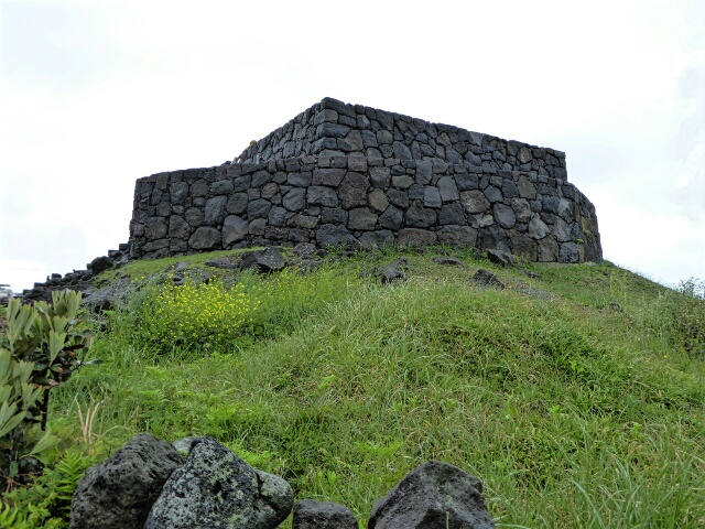 Smoke mounds were a communication network across the Island