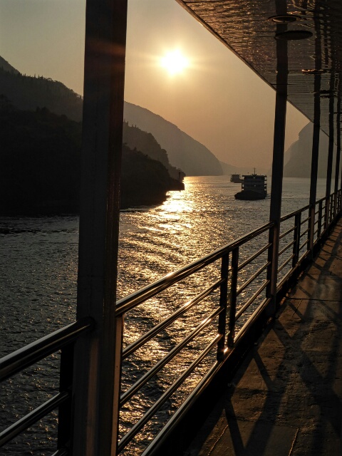 Dawn on the Yangtze River