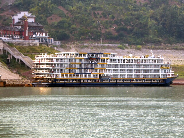 Back to our cruise ship to continue on the Yangtze