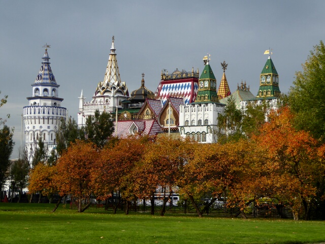 Looks like the Kremlin, but it's Izmailovsky Souvenir Market