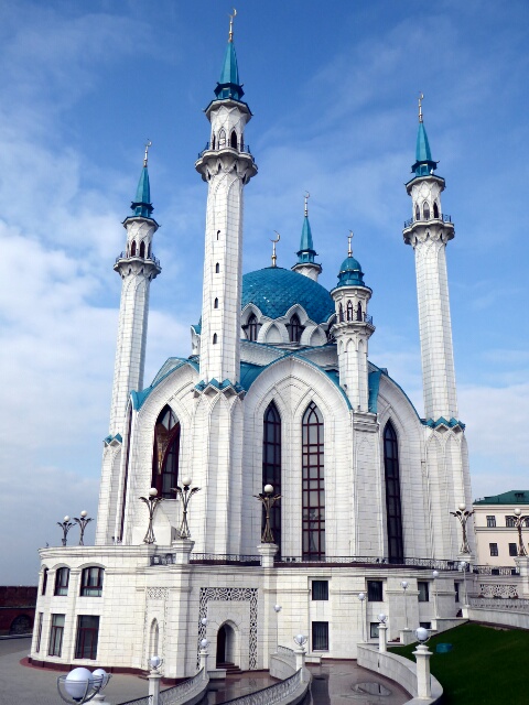The Kremlin's Kul Sharif Mosque, the biggest in Europe, opened in 2005