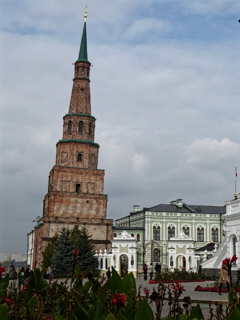 Leaning Tower of Kazan goes back to the reign of Peter the Great