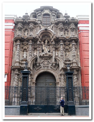 Carved front of the Iglesia de San Agustin