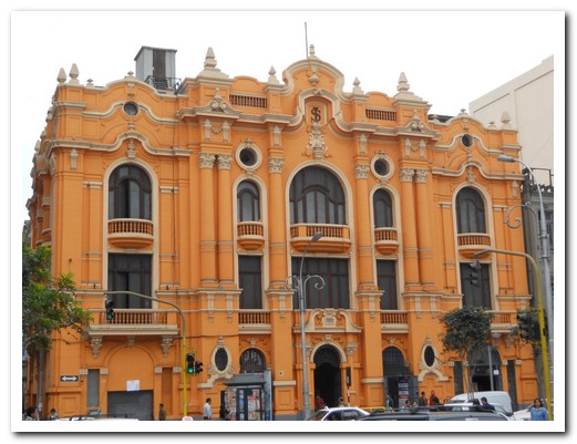 Central Lima building (19th century)