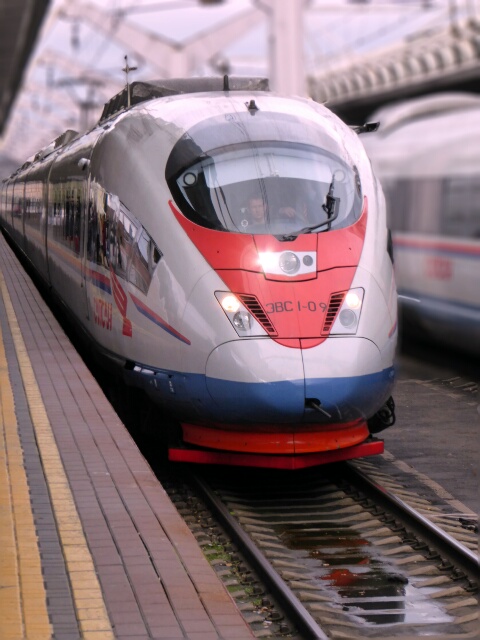 The high speed Sapsan covers the 675 km to St Petersburg in 4 hours