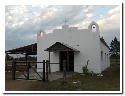 Colonia Carlos Pellegrini has a tiny church